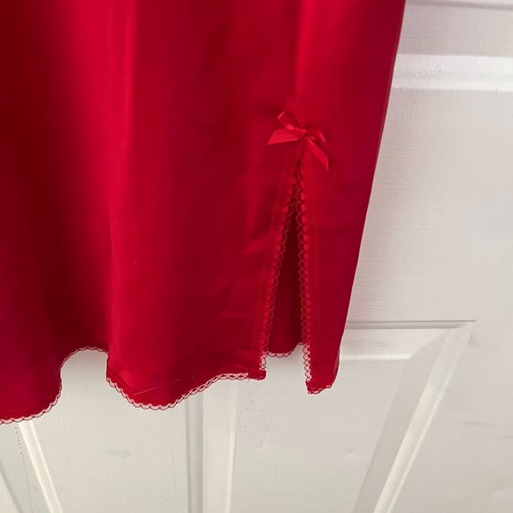 Victoria's Secret Angels Woman's Red Satin/Lace Robe/Nighty Set Sz Med - Picture 6 of 11